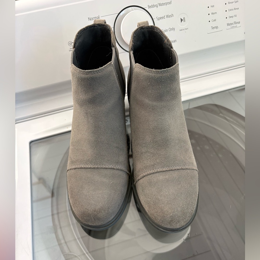 Sorrel Evie II Waterproof Suede Chelsea Boot